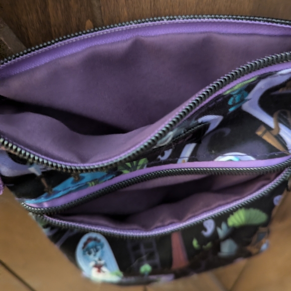 Loungefly Fabric Crossbody w/ adjustable strap - Picture 4 of 4